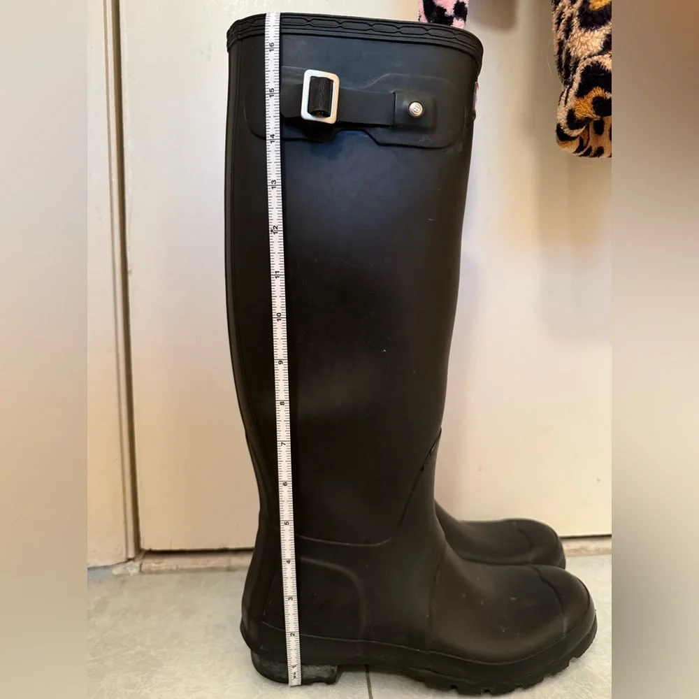 Hunter Classic Tall Black Waterproof Boots - Picture 6 of 10